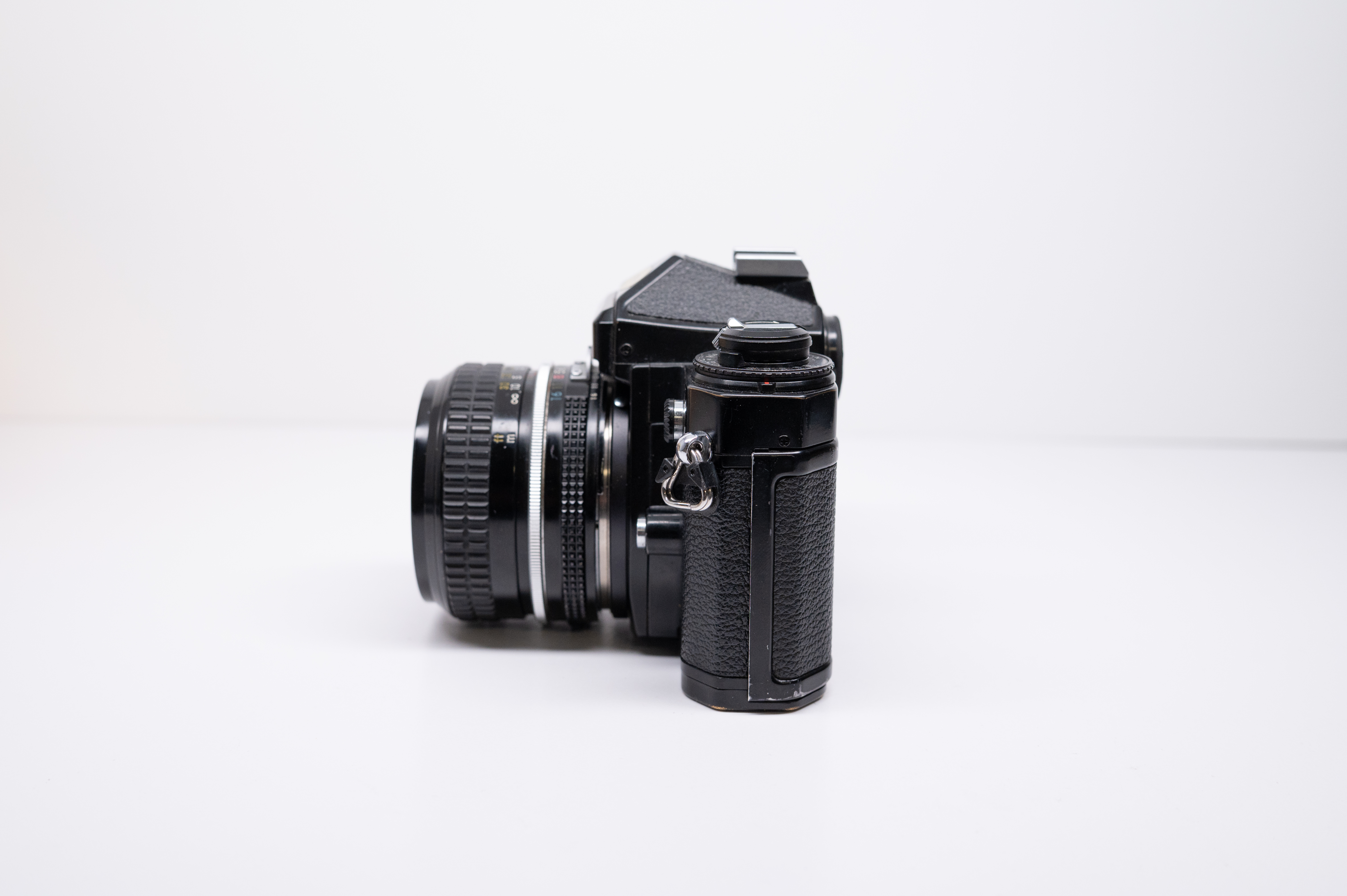 Nikon FE Body + Nikkor 50mm f/2.0 + Originele Doos Occasion *722*