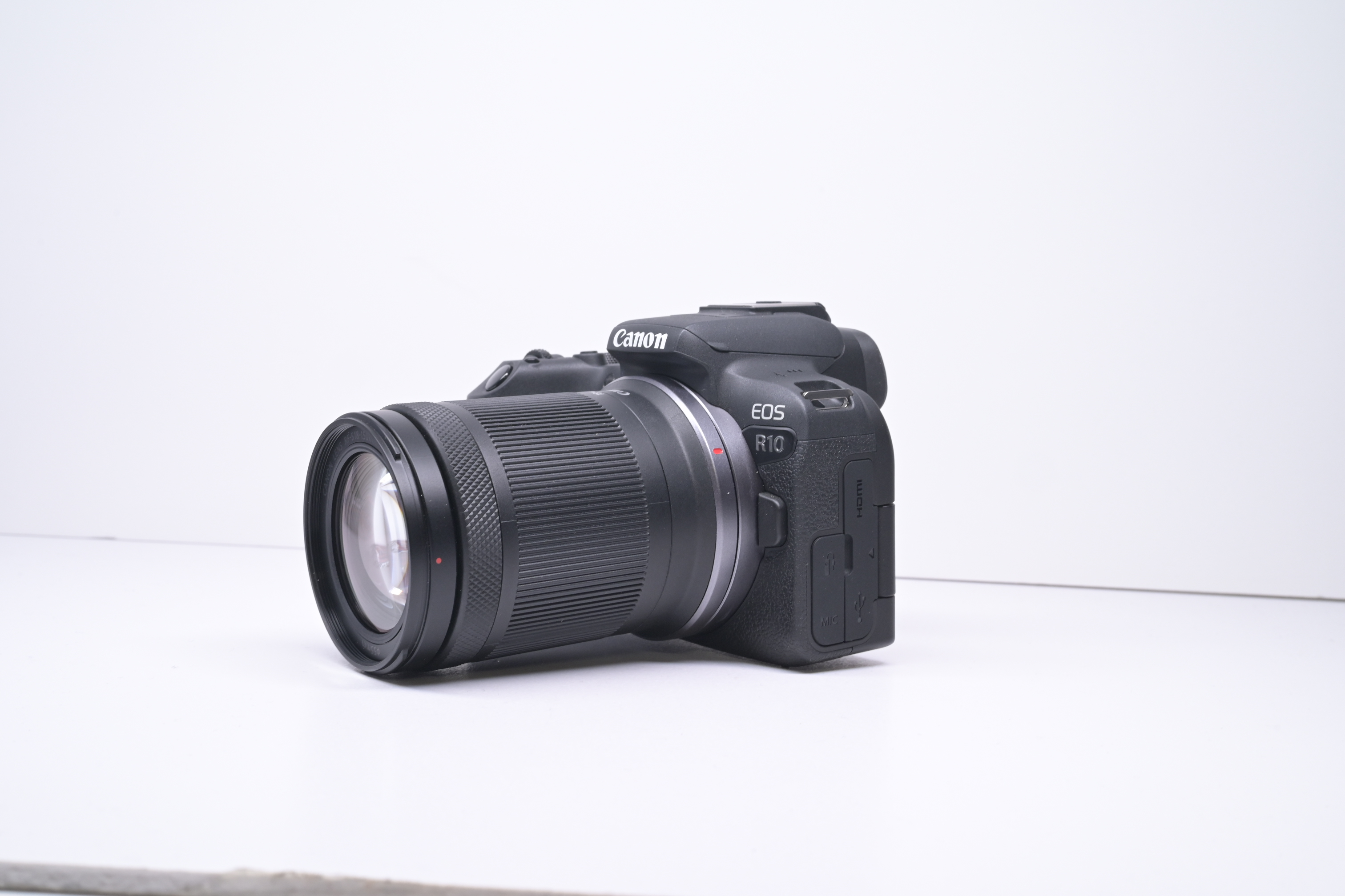 Occasion Canon EOS R10 + RF-S 18-150mm f/3.5-6.3 IS STM *751*