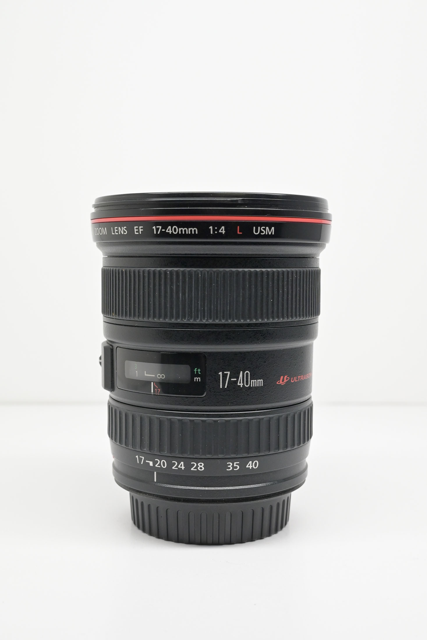 Occ. Canon EF 17-40 mm F4.0