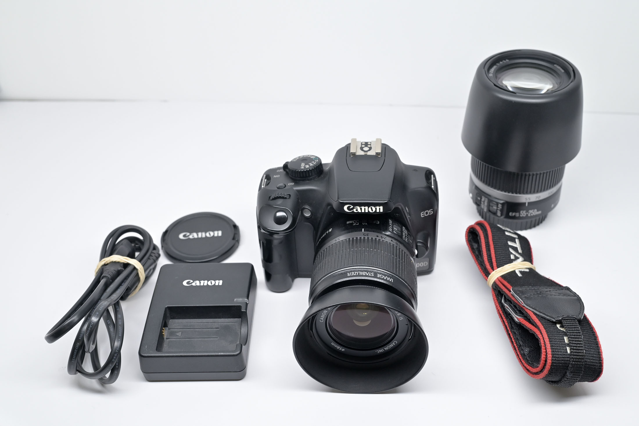 Occ. Canon EOS 1000D + 18-55 + 55-250mm *630*