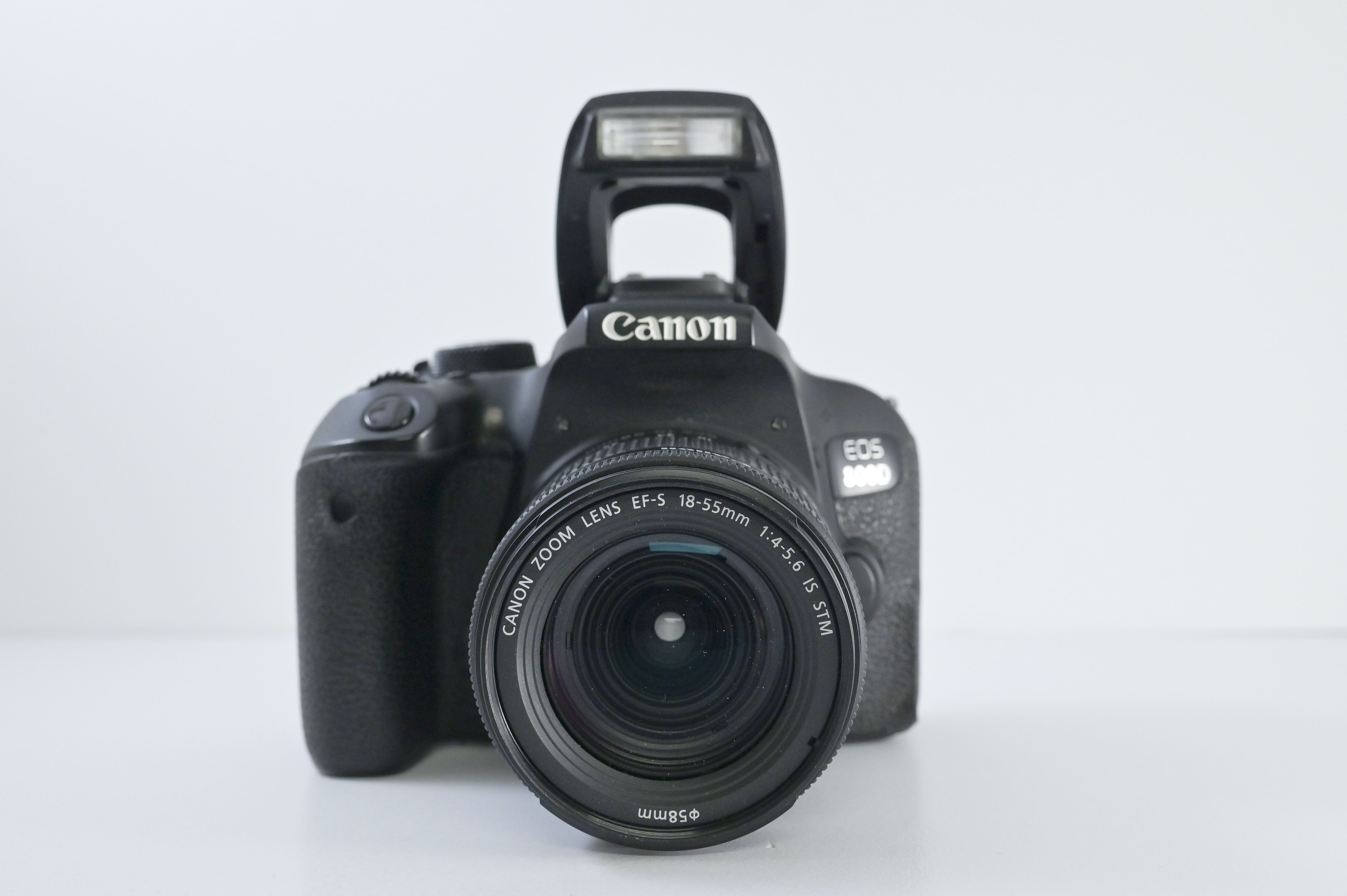 Occ Canon 800D + EFS 18-55 mm IS Occ Canon 800D + EFS 18-55 mm IS