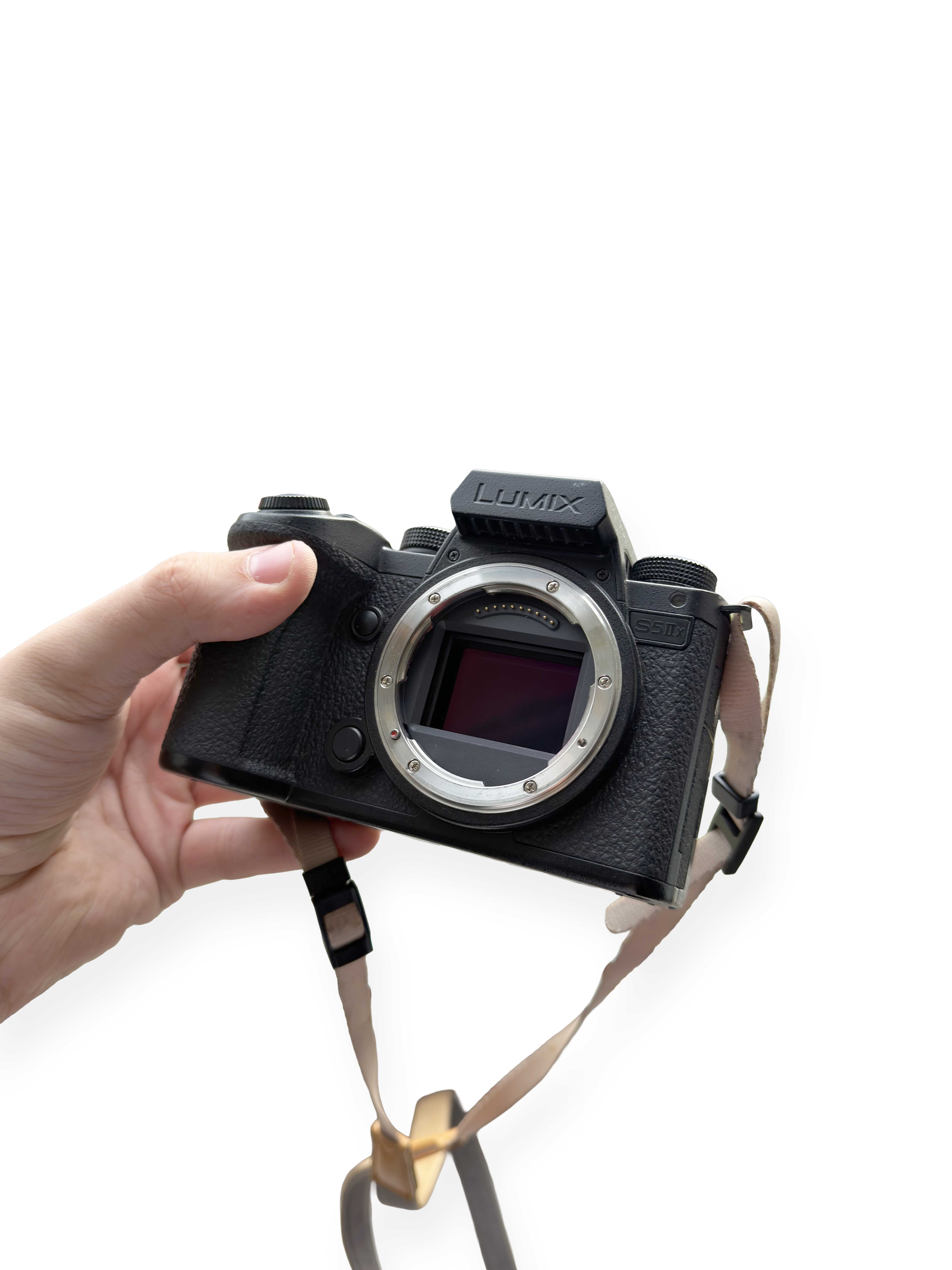 Panasonic Lumix S5 IIX + 20-60mm + 50mm f/1.8 + Samyang 35-150mm f/2-2.8 Occasion  *731*