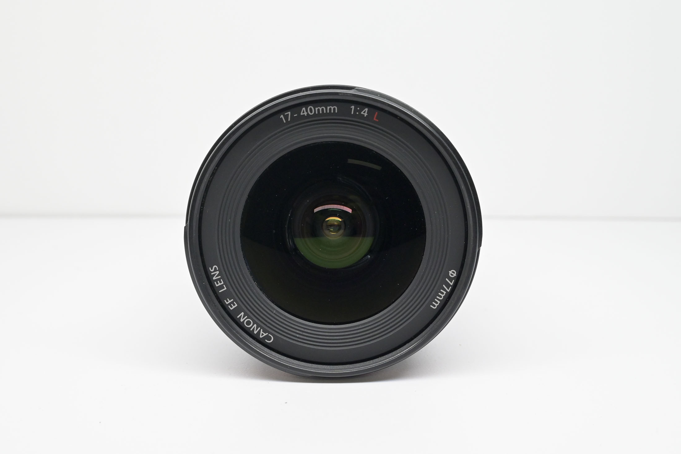 Occ. Canon EF 17-40 mm F4.0