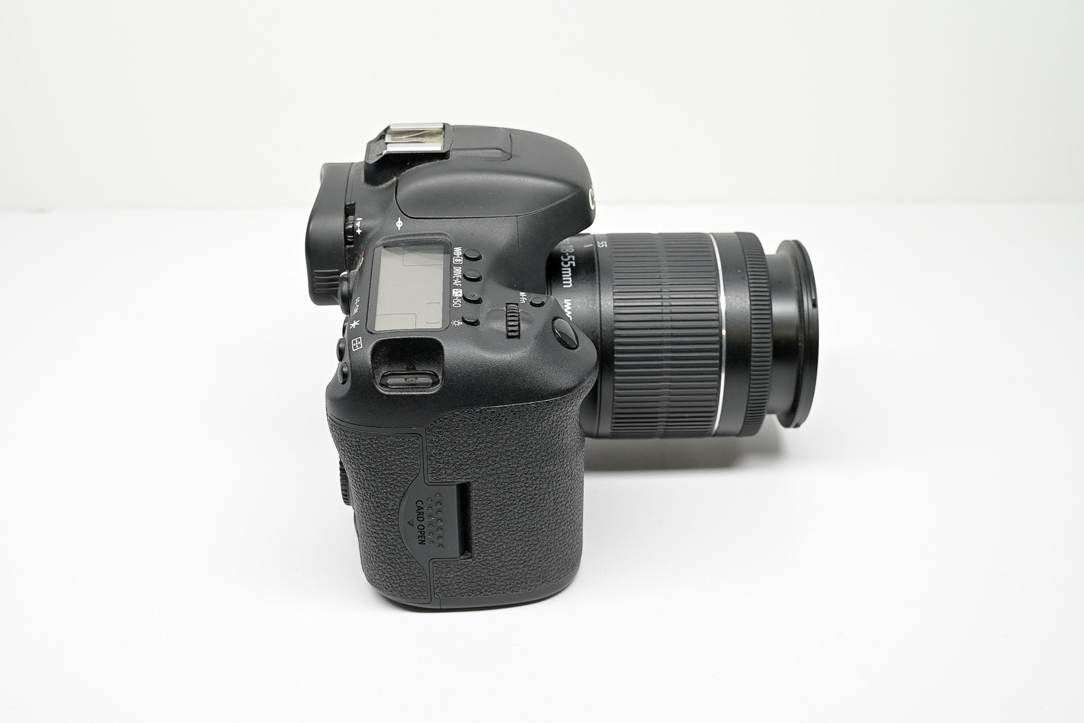 Canon EOS 7D Mark II + EF-S 18-55mm IS STM Occasion *590*