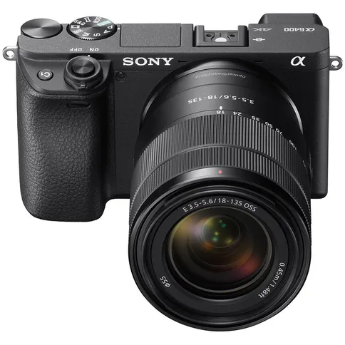 Sony A6400A + 18-135 mm 